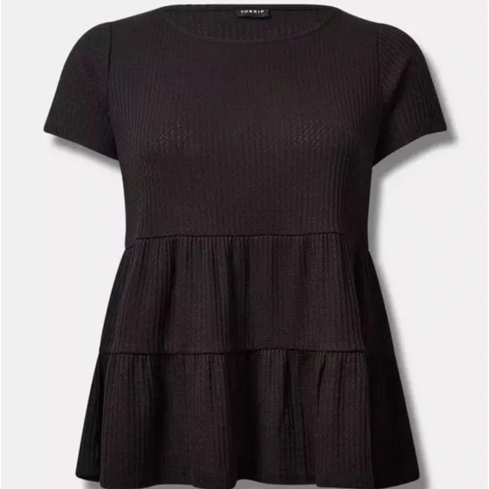 Torrid Waffle Knit Tiered Top – Black, Size 1 - Picture 3 of 6